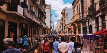 Ile trwa lot do Argentyny? Dowiedz się, ile się leci do Argentyny
