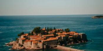 Ile trwa lot do Czarnogóry? Dowiedz się, ile się leci do Czarnogóry