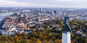 Gdzie lecieć na jeden dzień? Zobacz 5 najlepszych kierunków